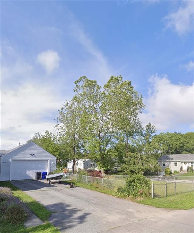 Single Family Residence at 134 Kickemuit Road, Warren, photo 2 of 7