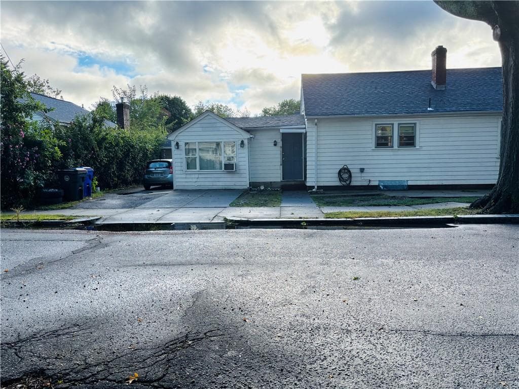 Single Family Residence at 46 Farm Street, Providence, photo 19 of 21