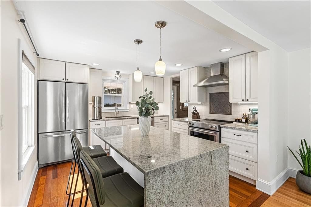 Single Family Residence at 80 Western Promenade, Cranston, photo 15 of 50