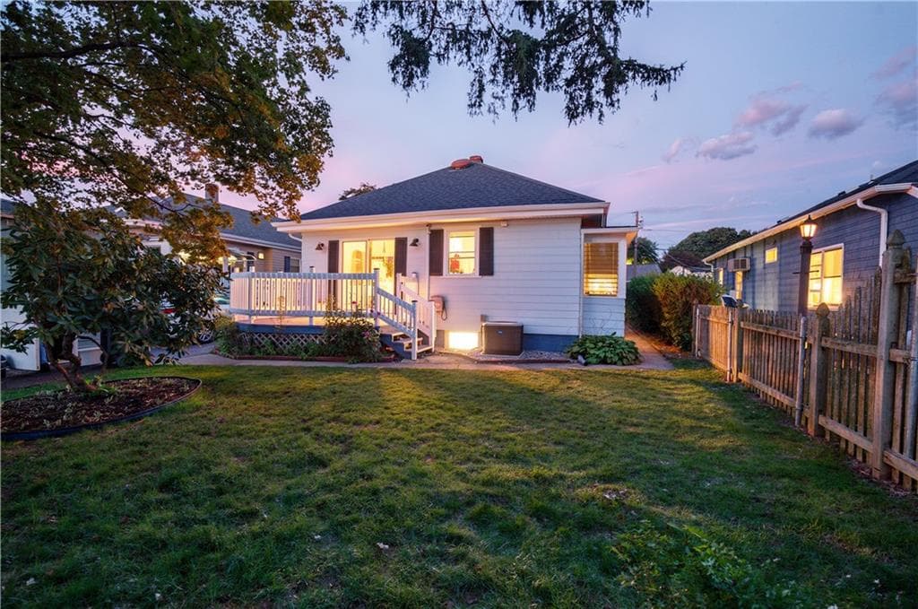 Single Family Residence at 32 Leading Street, Johnston, photo 4 of 32