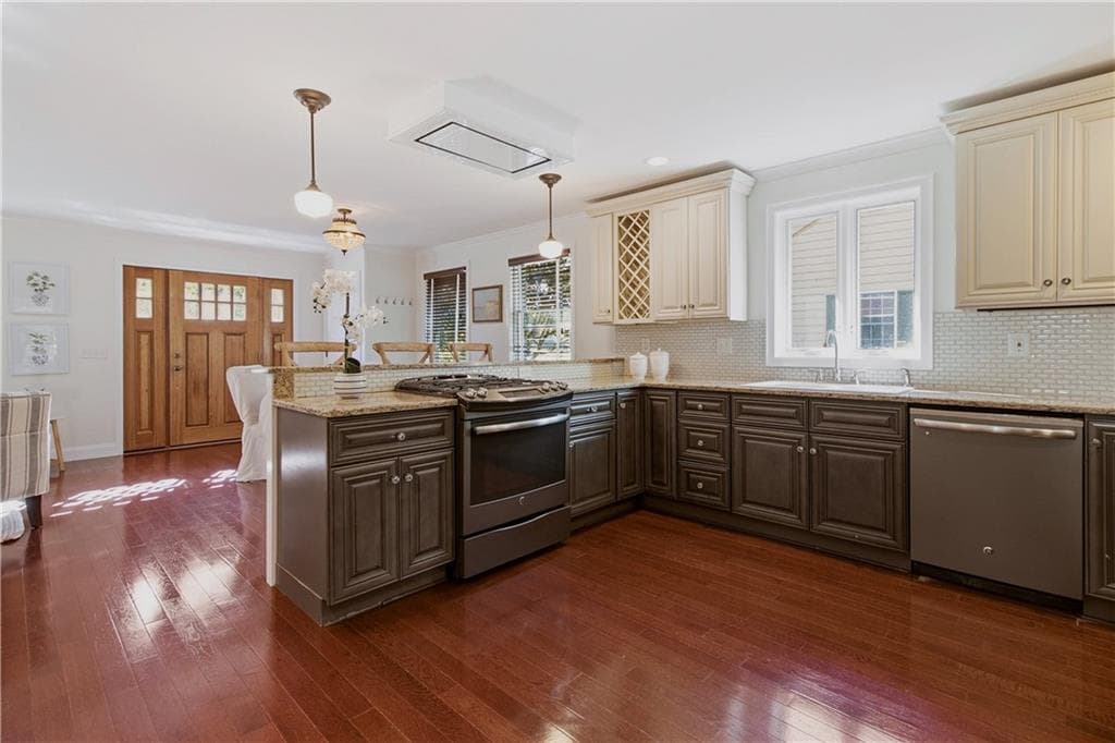 Single Family Residence at 22 Bernard Avenue, Barrington, photo 10 of 50