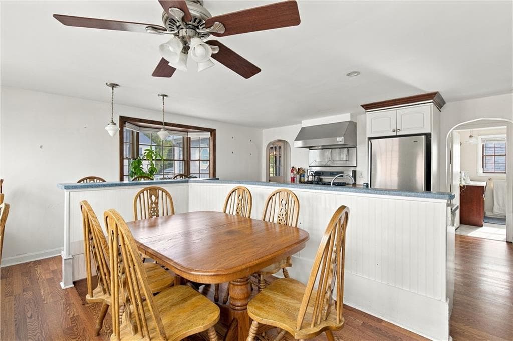 Single Family Residence at 201 Randolph Avenue, Tiverton, photo 10 of 37