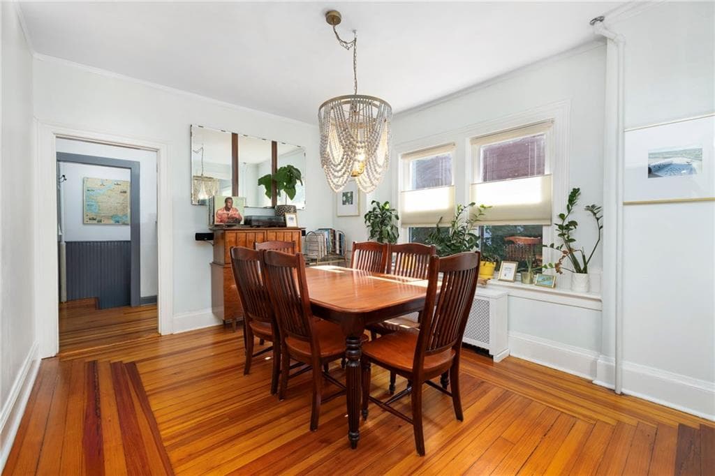 Single Family Residence at 12 Glendale Avenue, Providence, photo 9 of 33