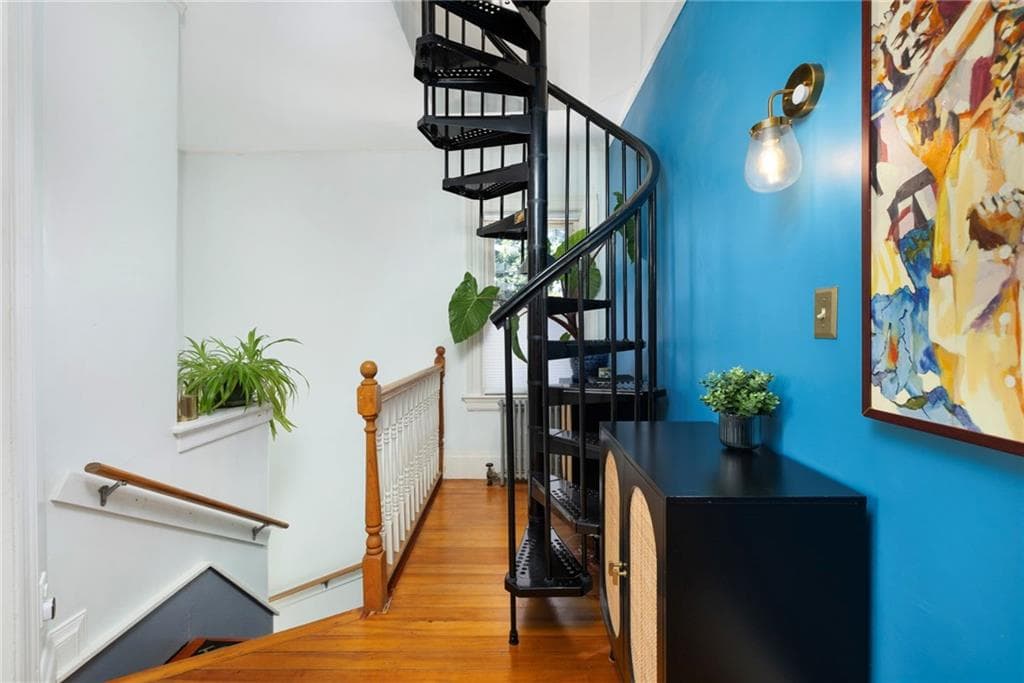 Single Family Residence at 12 Glendale Avenue, Providence, photo 15 of 33