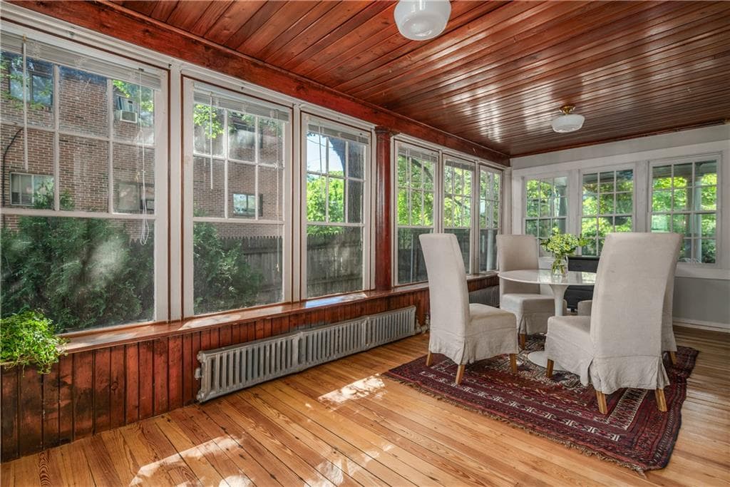 Single Family Residence at 173 Lexington Avenue, Providence, photo 14 of 45