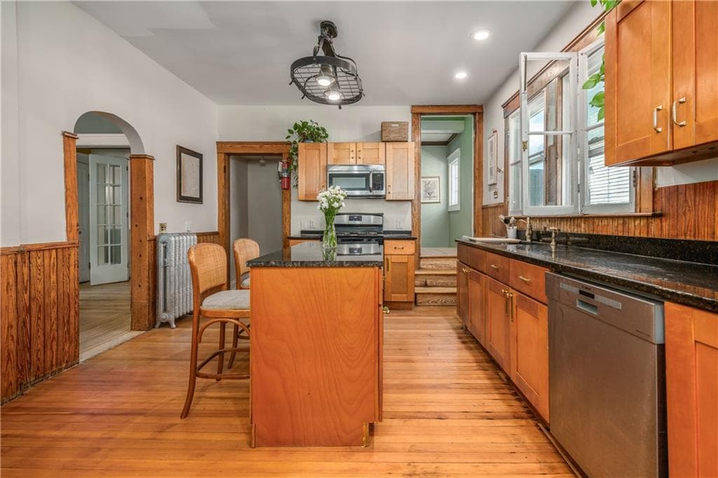 Single Family Residence at 173 Lexington Avenue, Providence, photo 19 of 45