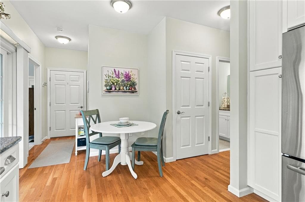 Condominium at 170 Providence Pike UNIT 95, North Smithfield, photo 17 of 33