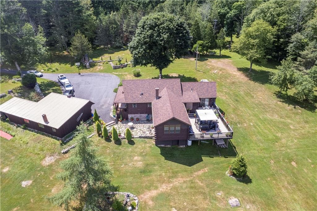 Single Family Residence at 84 Dark Lantern Hill Road, Killingly, photo 17 of 49