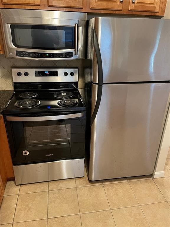 Condominium at 400 New River Road UNIT 402, Lincoln, photo 5 of 15