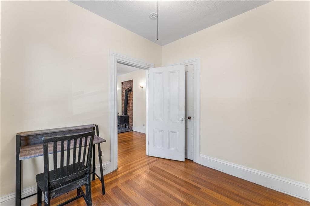 Multi Family at 90 Oak Street, Providence, photo 17 of 37
