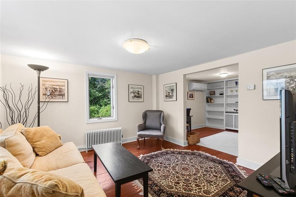 Single Family Residence at 90 Battey Meetinghouse Road, Scituate, photo 13 of 50