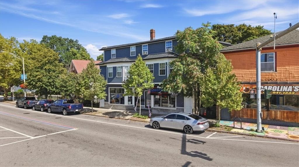 Commercial at 858 Broad Street, Providence, photo 2 of 26