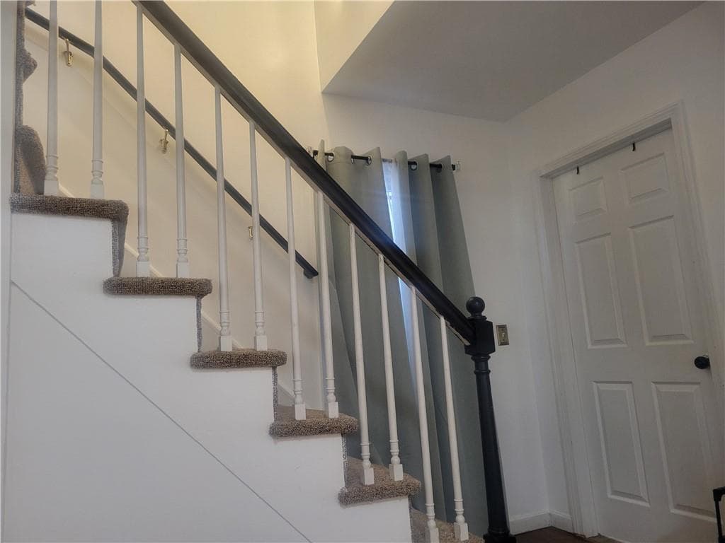 Single Family Residence at 144 Gray Street, Providence, photo 21 of 30