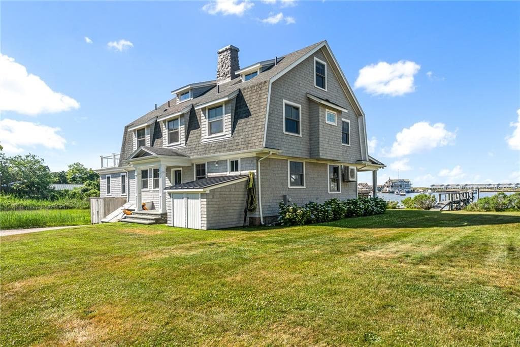 Single Family Residence at 16 Waters Edge Road, Westerly, photo 15 of 50
