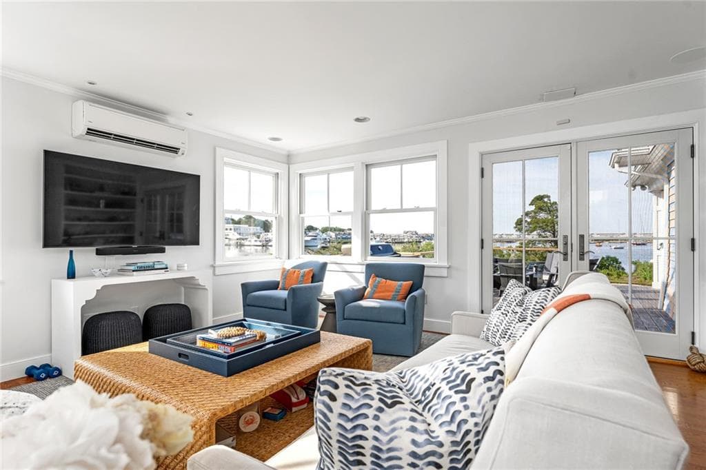 Single Family Residence at 16 Waters Edge Road, Westerly, photo 25 of 50