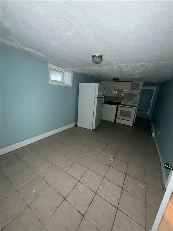 Multi Family at 10 La Vaughn Street, Providence, photo 13 of 15