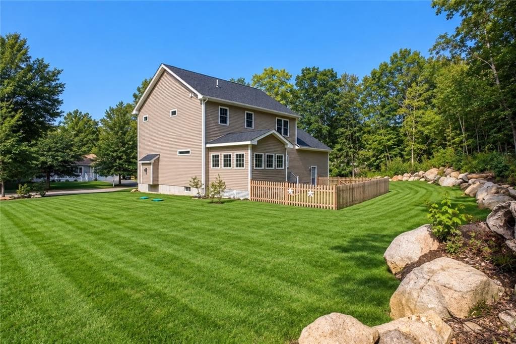 Single Family Residence at 45 Hopkinton Hill Road, Hopkinton, photo 4 of 46