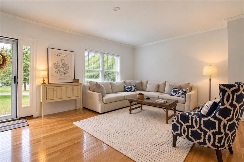 Single Family Residence at 45 Hopkinton Hill Road, Hopkinton, photo 8 of 46