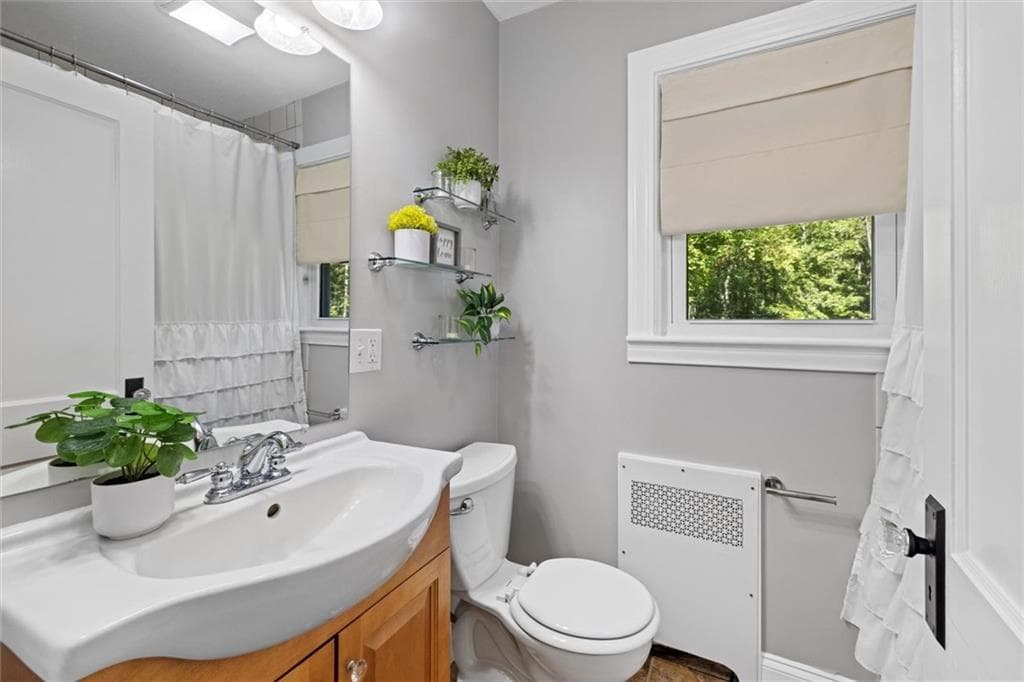 Single Family Residence at 677 Central Pike, Scituate, photo 18 of 31