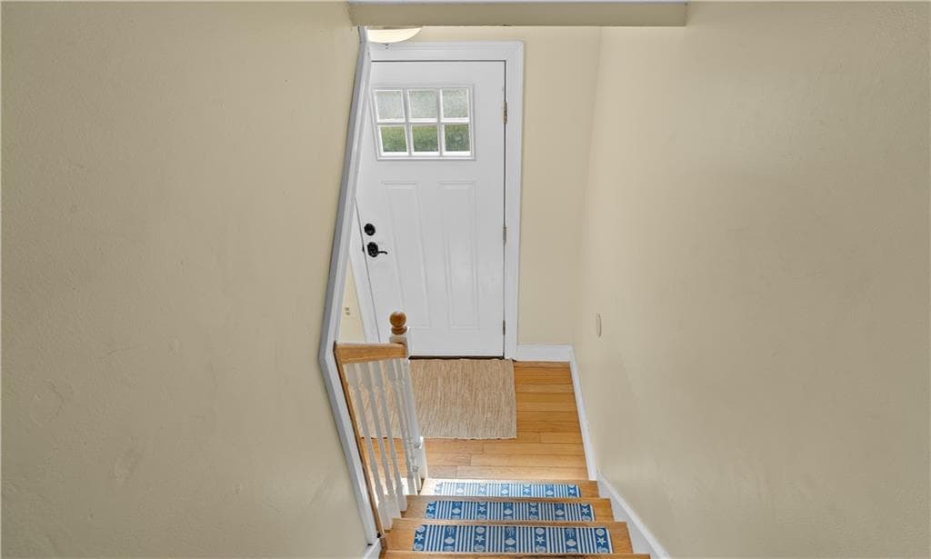 Single Family Residence at 270 Weathervane Road, South Kingstown, photo 5 of 50