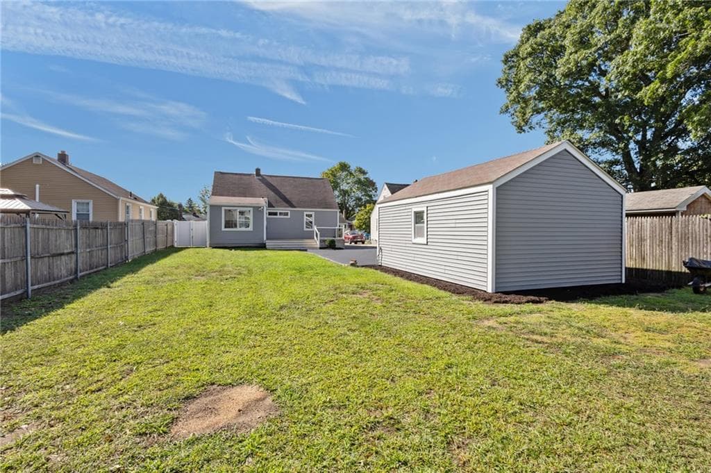 Single Family Residence at 37 Vera Street, Warwick, photo 41 of 50