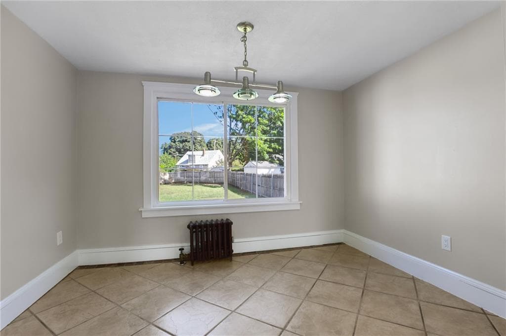 Single Family Residence at 37 Vera Street, Warwick, photo 18 of 50