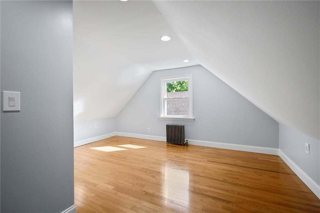 Single Family Residence at 37 Vera Street, Warwick, photo 21 of 50