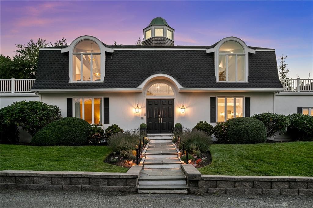 Single Family Residence at 1 Harbor View Drive, Newport, photo 5 of 50