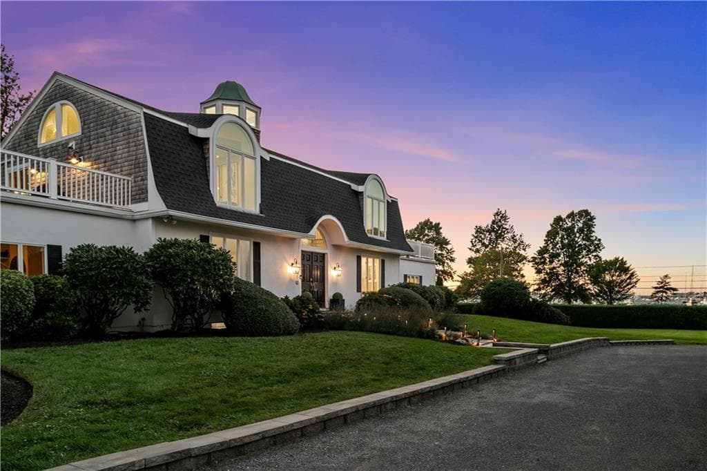 Single Family Residence at 1 Harbor View Drive, Newport, photo 4 of 50