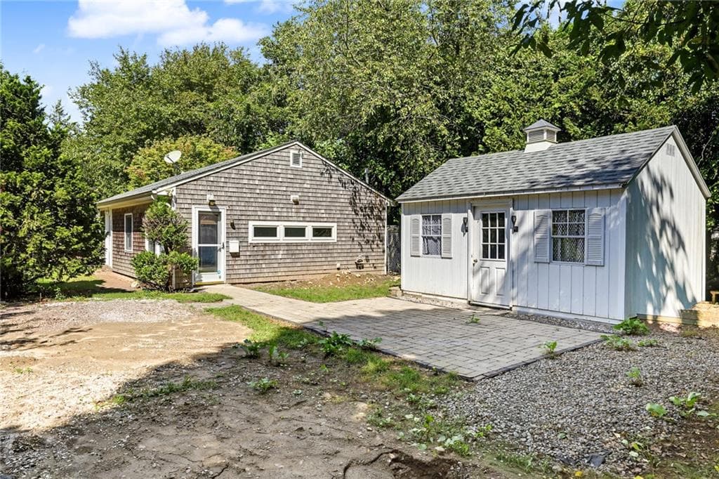 Single Family Residence at 477 South Road, South Kingstown, photo 46 of 47
