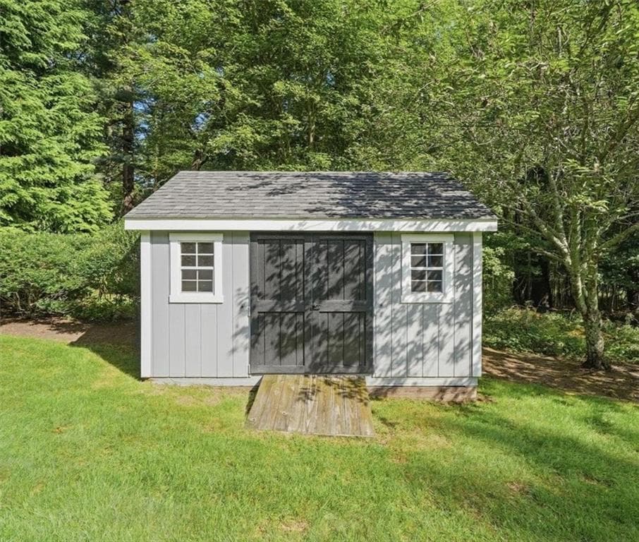 Single Family Residence at 653 Ten Rod Road, Exeter, photo 45 of 49
