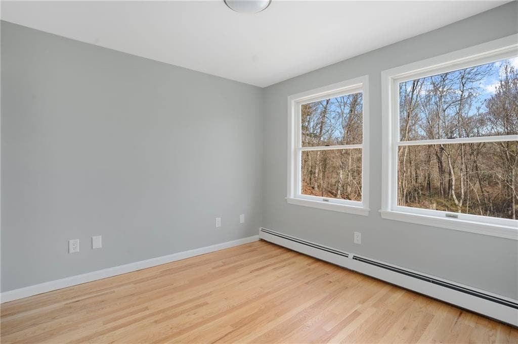 Single Family Residence at 295 Frenchtown Road, East Greenwich, photo 13 of 26