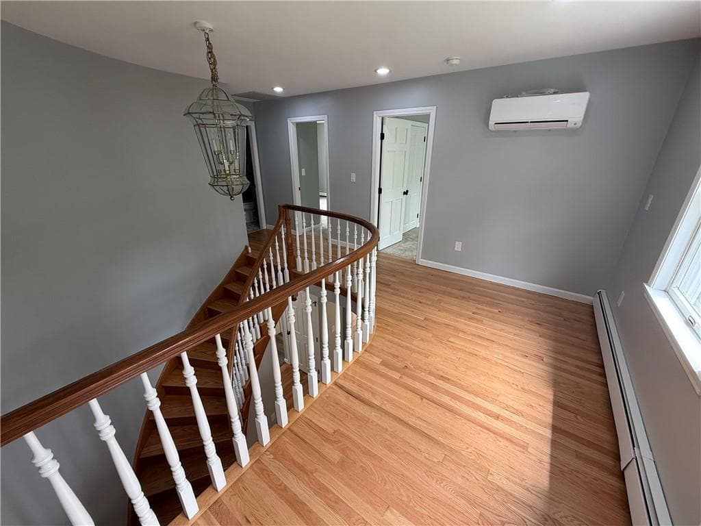 Single Family Residence at 295 Frenchtown Road, East Greenwich, photo 11 of 26