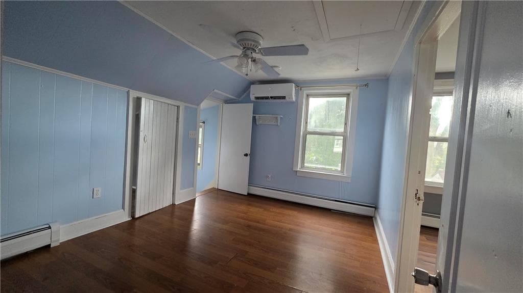 Single Family Residence at 18 Glen Street, East Providence, photo 14 of 29