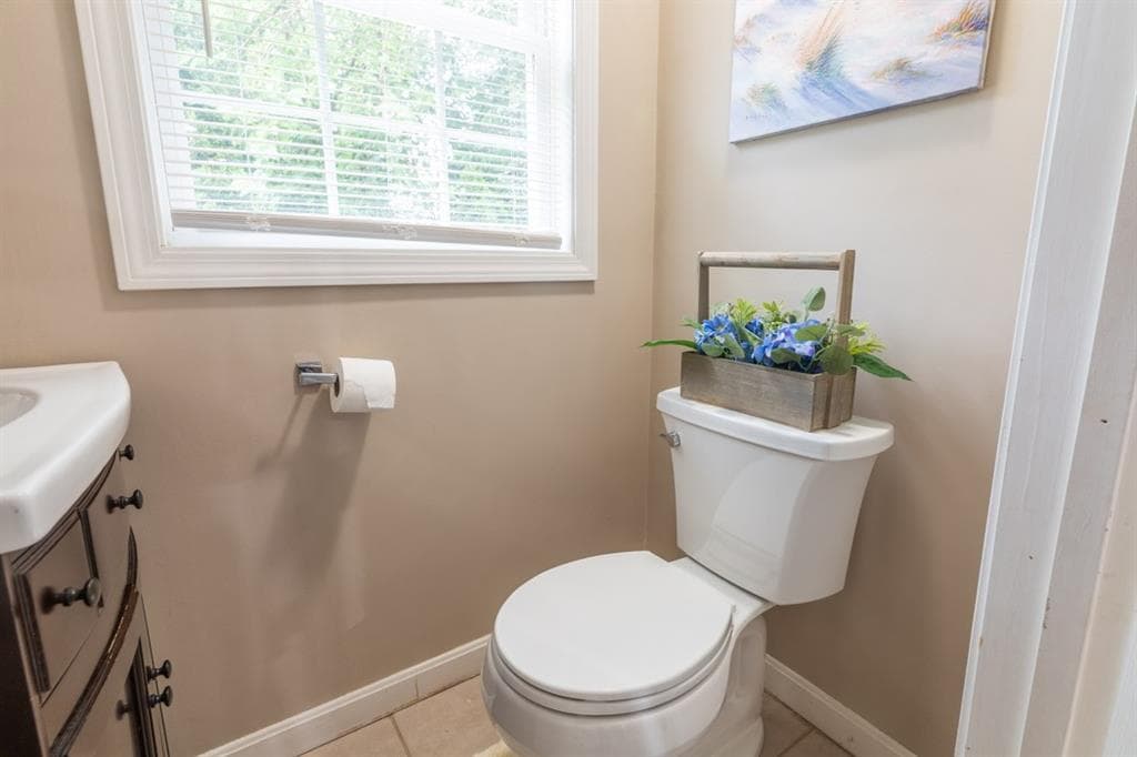 Single Family Residence at 29 Genoa Avenue, Johnston, photo 8 of 16