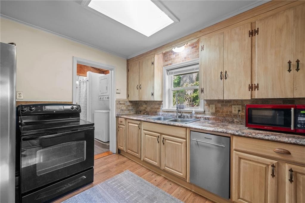 Single Family Residence at 415 Shady Valley Road, Coventry, photo 14 of 35