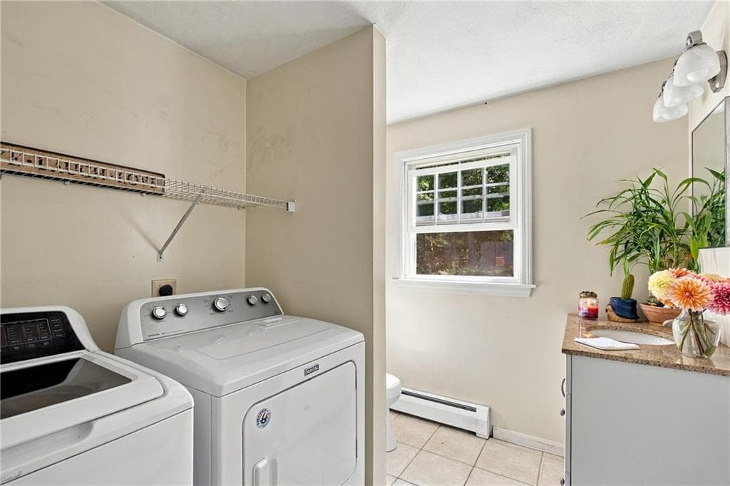 Single Family Residence at 253 Old Coach Road, Charlestown, photo 13 of 27