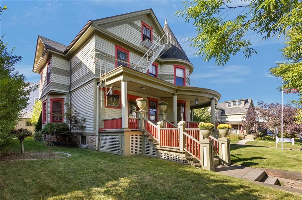 Multi Family at 350 Broadway, Newport, photo 5 of 49