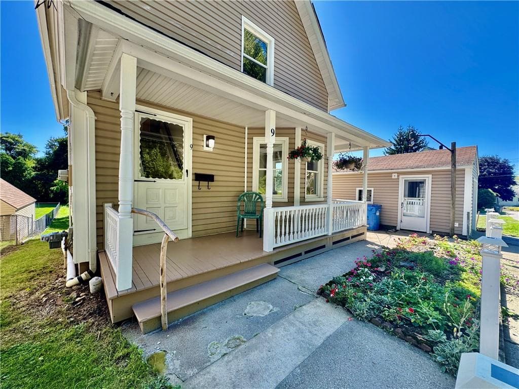 Single Family Residence at 9 Daniel Street, Norwich, photo 28 of 28