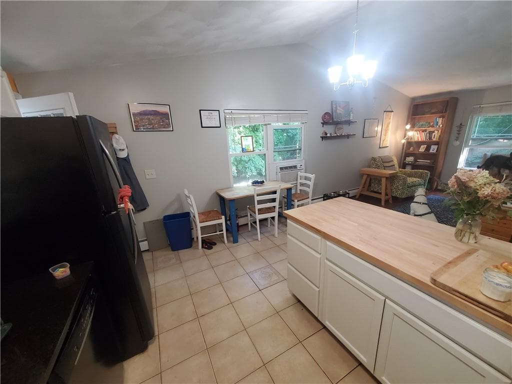 Single Family Residence at 85 Shattock Avenue, Warwick, photo 12 of 32