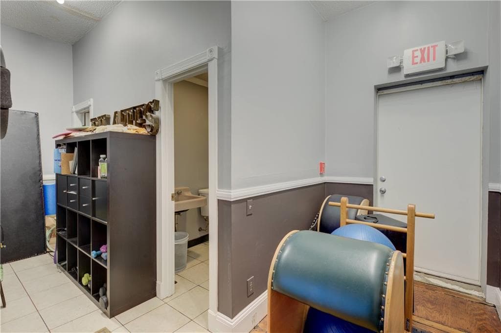 Commercial at 257 Warren Avenue, East Providence, photo 14 of 22