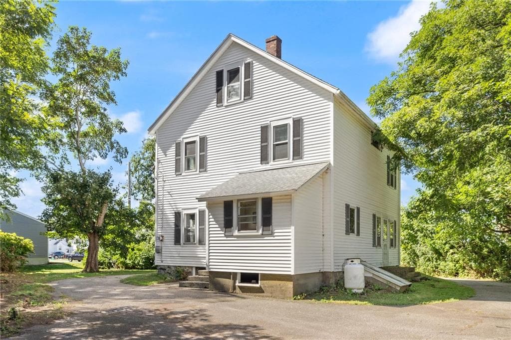 Single Family Residence at 51 Underwood Lane, Middletown, photo 27 of 30