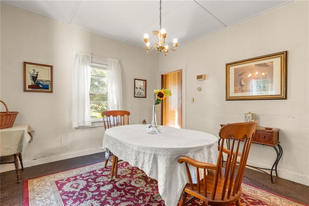 Single Family Residence at 51 Underwood Lane, Middletown, photo 10 of 30