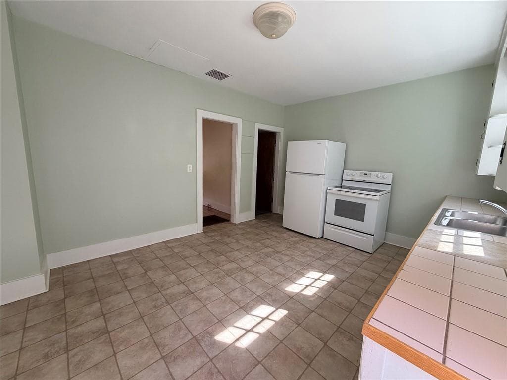 Condominium at 32 Paddy Hill Rd Road, South Kingstown, photo 12 of 22
