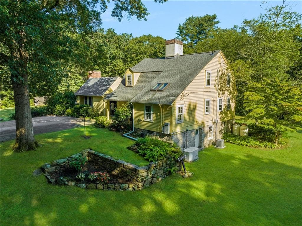 Single Family Residence at 941 Carrs Pond Road, East Greenwich, photo 43 of 50