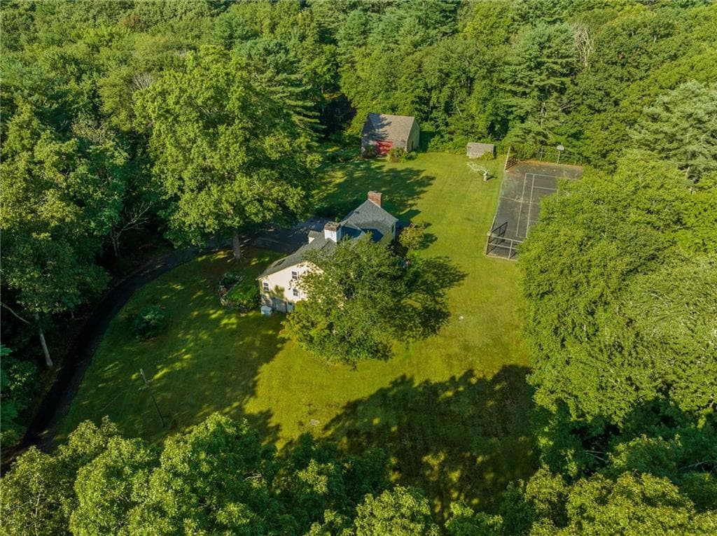 Single Family Residence at 941 Carrs Pond Road, East Greenwich, photo 5 of 50