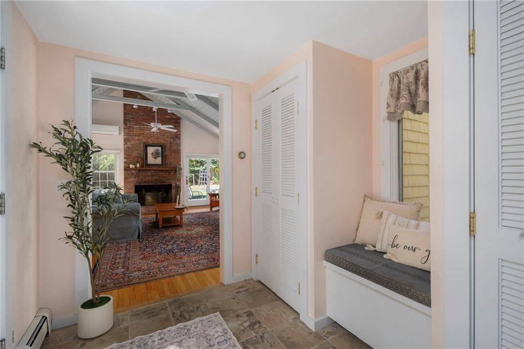 Single Family Residence at 941 Carrs Pond Road, East Greenwich, photo 9 of 50