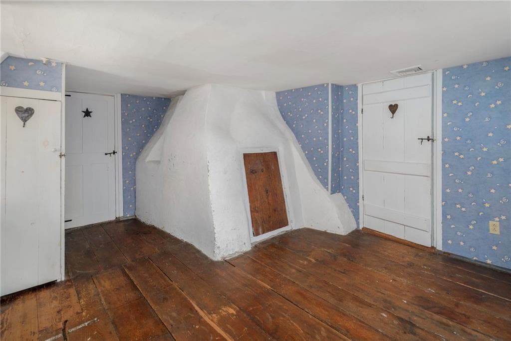 Single Family Residence at 941 Carrs Pond Road, East Greenwich, photo 34 of 50