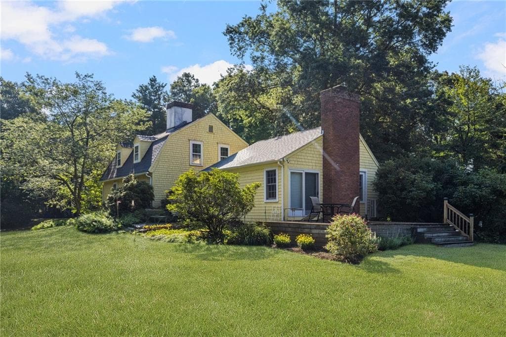 Single Family Residence at 941 Carrs Pond Road, East Greenwich, photo 45 of 50