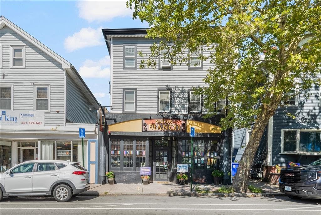 Commercial at 423 Atwells Avenue, Providence, photo 9 of 45